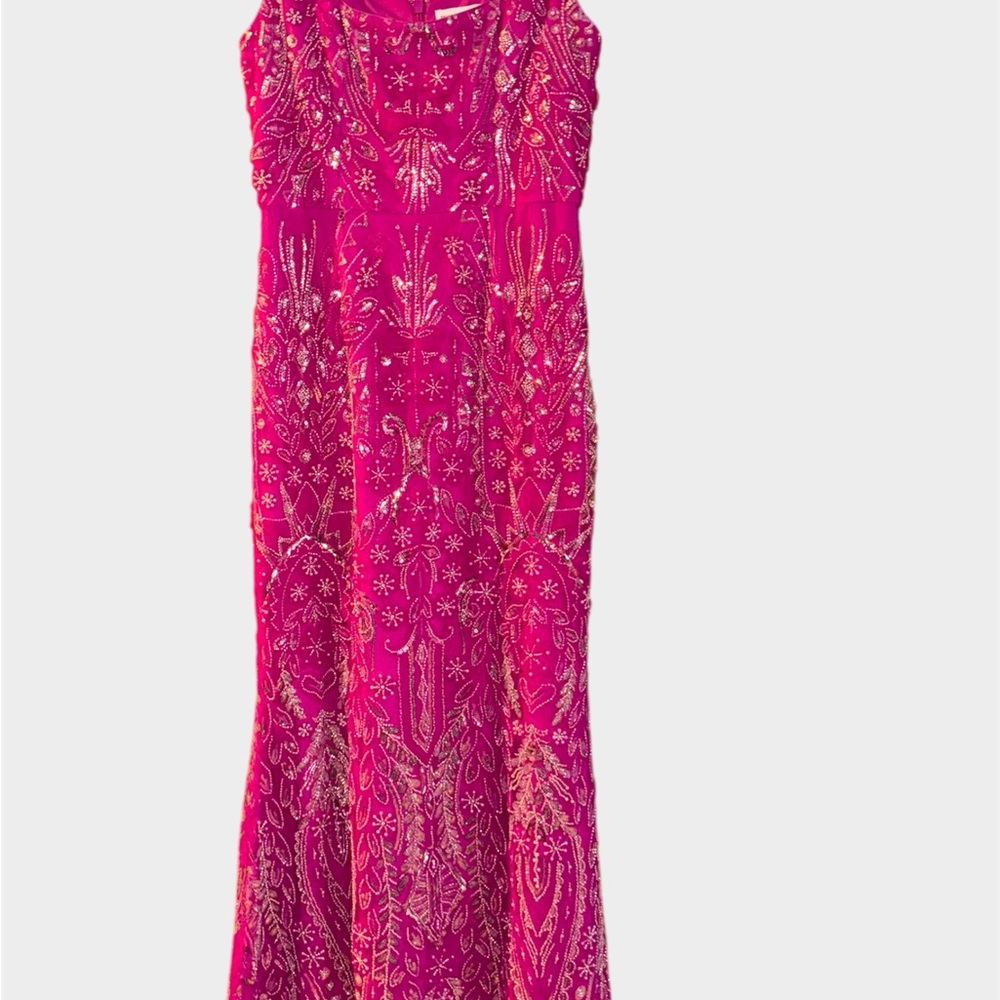 Dress‎ the Population “Tyra” Gown – Bright Fuchsia beads – Size Large (Altered)